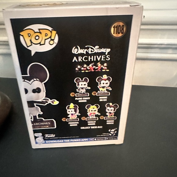New Funko Disney Archives Plane Crazy Minnie Black and White Figure - Picture 4 of 5